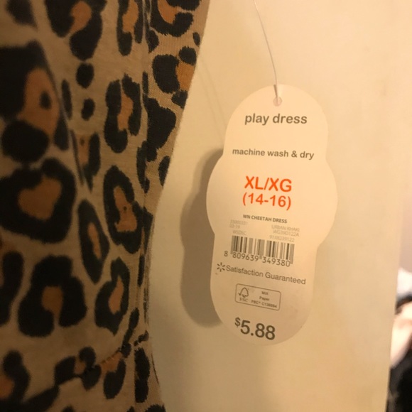 NWT Girls’ Print Dress with Pleated Skirt - Picture 4 of 6